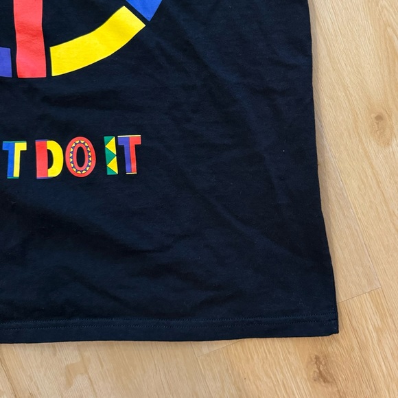 Nike Peace T-Shirt - Picture 4 of 10